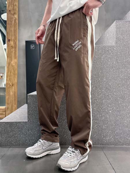 2025年5月14日入荷新作Louis Vuittonズボン...