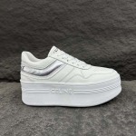 2025年5月15日入荷新品Celine原版復刻 高級ブランド靴女性用35-41   本革製ギフト/誕生日/CT工場