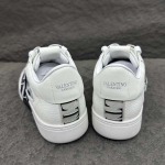 2025年5月15日入荷新品Valentino原版復刻 高級ブランド靴男女兼用35-46本革製ギフト/誕生日/CT工場