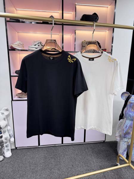 2025年5月20日入荷新作Fendi半袖Tシャツ 原版复刻...