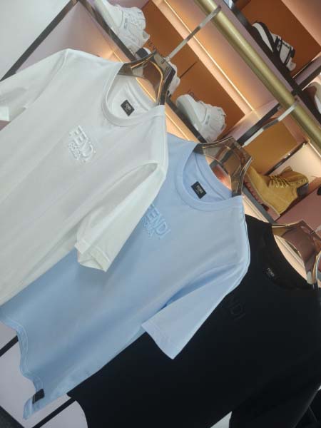 2025年5月21日入荷新作Fendi半袖Tシャツ 原版复刻...