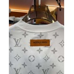 2025年5月22日入荷新作Louis Vuitton半袖Tシャツ 原版复刻高級品香港の会社超厳選★入手困難/誕生日プレゼント/yinx工場