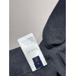 2025年5月26日入荷新作Louis Vuittonニット 半袖 Tシャツ男女兼用高品質★誕生日プレゼント/結婚祝い/内祝い/贈り物/SD工場