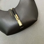 2025年5月28日入荷新作FURLA  斜め下げ バッグ/ハンドバッグ/ショルダーバッグ牛革/  SIZE:22X21X7.5CM  お安い/人気/本革 バッグ/XX工場