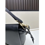 2025年5月28日入荷新作  Fendi  SIZE:26.5X18X8.5Cm  お安い/人気/本革 バッグ/XX工場