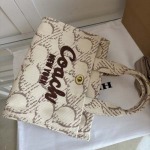 2025年5月28日入荷新作 COACH  斜め下げ バッグ CAM61SIZE:26*19.5*23  お安い/人気/本革 バッグ/XX工場