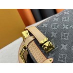 2025年5月28日入荷Louis Vuitton バッグSide trunk pm M46358  monogram  SIZE：21×14×6cm 人気の新作/誕生日プレゼント/ZC工場