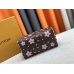 2025年5月28日入荷Louis Vuitton バッグ村上隆M47528 M13669  Dopp Kit Monogram Eclipse28.0 x 15.0 x 16.5 CM 人気の新作/誕生日プレゼント/ZC工場