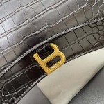 2025年5月29日入荷新作 Balenciaga  SIZE： 25x15x9.5cm お安い/人気/革/バッグ/XX工場
