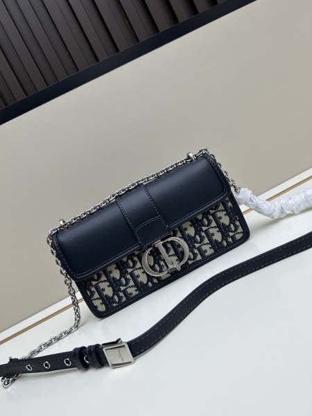 2025年5月29日入荷新作Dior 30 Montaign...