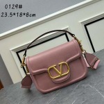 2025年5月29日入荷新作 VALENTINO GARAVANI ALLTIME SIZE：23.5 x18 x 8 CM お安い/人気/革/バッグ/XX工場