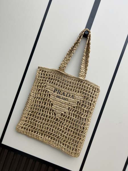 2025年5月29日入荷新作P210 Prada SIZE：...