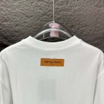 2025年5月30日入荷新作Louis Vuitton半袖 tシャツ高品質/人気/誕生日プレゼント/DR工場S-2XL