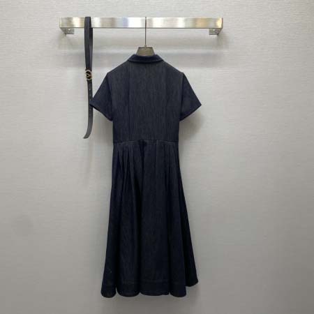 2025年6月16日入荷春夏新作VALENTINOワンピースファッション/誕生日プレゼント/贈り物 can工場