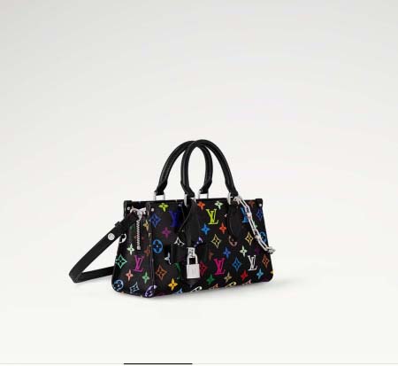 2025年6月26日入荷Louis Vuitton バッグ M13260:25CMx13CMx10CM 高品質人気の新作/誕生日プレゼント/SQ工場