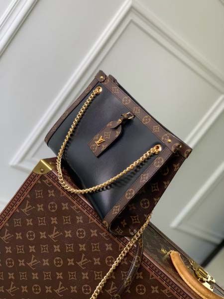 2025年6月26日入荷Louis Vuitton バッグ2025 Cruise Nova LV Monogram  :M13140:31CMx20CMx9CM 高品質人気の新作/誕生日プレゼント/SQ工場