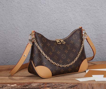 2025年6月26日入荷Louis Vuitton バッグ Boulogne Monogram iPhone 12 Pro Monogram :M45832:29CMx16CMx9.5CM 高品質人気の新作/誕生日プレゼント/SQ工場