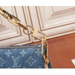 2025年6月26日入荷Louis Vuitton バッグCoussin :M24564:26CMx20CMx12CM 高品質人気の新作/誕生日プレゼント/SQ工場