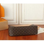 2025年6月26日入荷Louis Vuitton バッグ Slouchy Monogram 13 Monogram 13 :M12098:40CMx31CMx11CM 高品質人気の新作/誕生日プレゼント/SQ工場