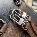 2025年6月26日入荷Louis Vuitton バッグ Montsouris Monogram LV Vibe :M12587:28CMx30CMx18CM 高品質人気の新作/誕生日プレゼント/SQ工場