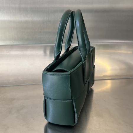 2025年7月7日入荷新作Bottega Veneta  24776778 Mini  11*22*5.5 cm 極品/正規品同様/人気/革/バッグ/AJ工場