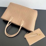 2025年7月7日入荷新作#BCabat608811  Logo  Bottega Veneta  51x45x20   極品/正規品同様/人気/革/バッグ/AJ工場