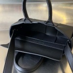 2025年7月7日入荷新作Bottega Veneta 24776778 Mini   11*22*5.5 cm 極品/正規品同様/人気/革/バッグ/AJ工場
