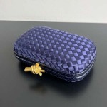 2025年7月7日入荷新作 Bottega Veneta Knot  717622  knot Logo  20x12x5.5 極品/正規品同様/人気/革/バッグ/AJ工場