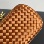 2025年7月7日入荷新作 Bottega Veneta Knot  717622  knot Logo  20x12x5.5 極品/正規品同様/人気/革/バッグ/AJ工場
