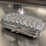 2025年7月7日入荷新作  Bottega Veneta Knot 717622  knotLogo  19x11.5x5   極品/正規品同様/人気/革/バッグ/AJ工場