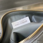 2025年7月7日入荷新作 Bottega VenetaWallace   754443  intrecciato bottega   SIZE:22x13x9.5極品/正規品同様/人気/革/バッグ/AJ工場