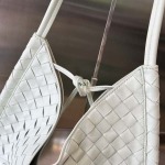 2025年7月8日入荷新作#Bottega Veneta   2023  740990    hin37.5x44x2CM極品/正規品同様/人気/革/バッグ/AJ工場
