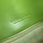 2025年7月9日入荷新作#Bottega Veneta  24 806030 Small Liberta  Size27.5*16*6cm 極品/正規品同様/人気/革/バッグ/AJ工場
