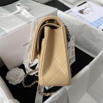 2025年7月17日入荷新作シャネル バッグ最高級品Chanel  Classic Flap Bag  A01112 Medium   Size: 15.5x25.5x6.5cm恋人プレゼント/誕生日/母の日/母のひプレゼント/お祝い女性結