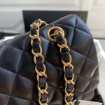 2025年7月17日入荷新作シャネル バッグ最高級品Chanel  Classic Flap Bag  A01112   Medium   Size: 15.5x25.5x6.5cm恋人プレゼント/誕生日/母の日/母のひプレゼント/お祝い女