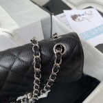 2025年7月17日入荷新作シャネル バッグ最高級品Chanel  Classic Flap Bag  A01113  Medium   Size: 23cm恋人プレゼント/誕生日/母の日/母のひプレゼント/お祝い女性結婚祝い/KK工場