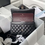 2025年7月17日入荷新作シャネル バッグ最高級品黑色 Chanel  Classic Flap Bag  A01113。  Medium   Size: 23cm恋人プレゼント/誕生日/母の日/母のひプレゼント/お祝い女性結婚祝い/KK