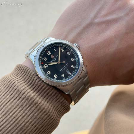 2025年8月5日入荷新作BREITLING腕時計極上の品質...