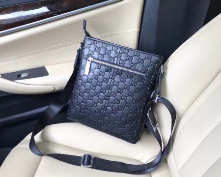2025年9月8日入荷新作Gucci/人気/本革/バッグ 人気 おすすめ 父の日 誕生日/ギフト プレゼント 結婚式男友達の誕生日プレゼント