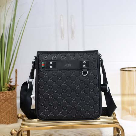 2025年9月8日入荷新作Gucci         /人気/本革/バッグ 人気 おすすめ 父の日 誕生日/ギフト プレゼント 結婚式男友達の誕生日プレゼント