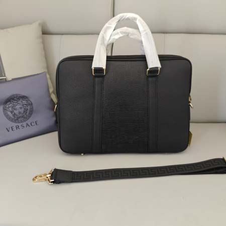 2025年9月8日入荷新作VERSACE /人気/本革/バッグ 人気 おすすめ 父の日 誕生日/ギフト プレゼント 結婚式男友達の誕生日プレゼント