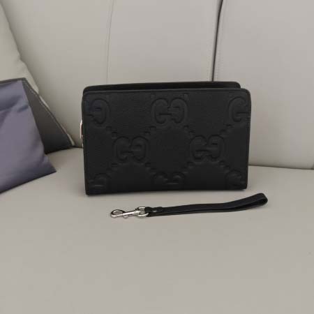 2025年9月8日入荷新作Gucci         /人気/本革/バッグ 人気 おすすめ 父の日 誕生日/ギフト プレゼント 結婚式男友達の誕生日プレゼント