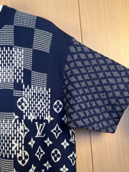 2025年9月15日入荷秋冬新作Louis Vuittonニットの半袖高品質人気商品/誕生日プレゼント/FF工場