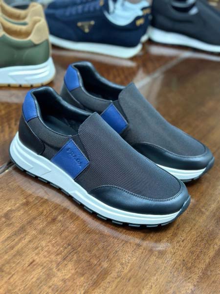 2025年9月17日入荷新品Pradaカジュアルシューズ/スニーカー｜メンズ靴人気本革製ギフト/誕生日/XG工場