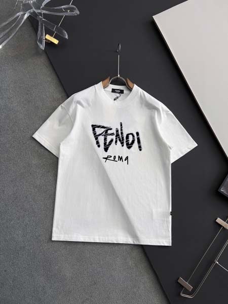 2025年9月3日入荷 新作Fendi半袖 tシャツ高級なプ...