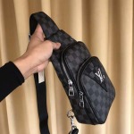 2025年9月4日入荷新作Louis Vuitton/人気/本革/バッグ 人気 おすすめ 父の日 誕生日/ギフト プレゼント 結婚式男友達の誕生日プレゼント