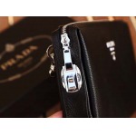 2025年9月5日入荷新作PRADA/人気/本革/バッグ 人気 おすすめ 父の日 誕生日/ギフト プレゼント 結婚式男友達の誕生日プレゼント