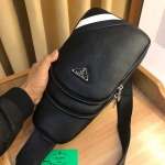2025年9月5日入荷新作Prada/人気/本革/バッグ 人気 おすすめ 父の日 誕生日/ギフト プレゼント 結婚式男友達の誕生日プレゼント