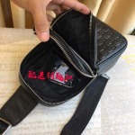 2025年9月5日入荷新作Gucci/人気/本革/バッグ 人気 おすすめ 父の日 誕生日/ギフト プレゼント 結婚式男友達の誕生日プレゼント