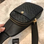 2025年9月5日入荷新作Versace /人気/本革/バッグ 人気 おすすめ 父の日 誕生日/ギフト プレゼント 結婚式男友達の誕生日プレゼント